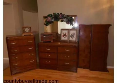 Antique Bedroom Set