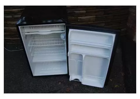 GE under-the-counter refrigerator