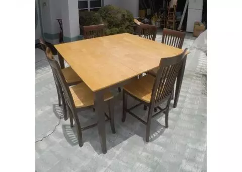 Expandable High Top Table and 6 chairs