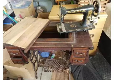 Sewing machine vintage