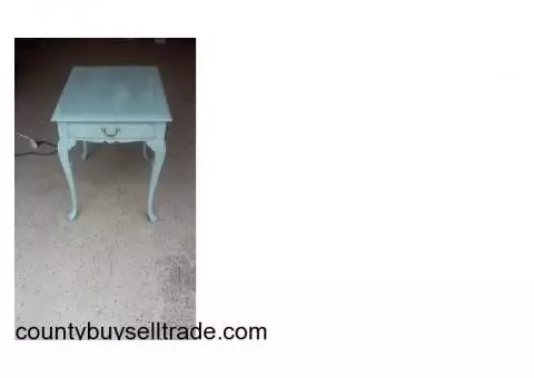 Shabby end table