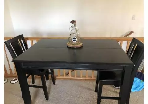 Dining room table