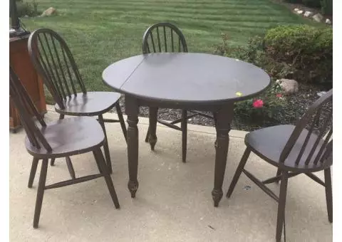 Oak kitchen table and chairs