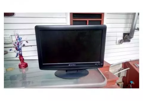 TV, WATER DISPENSER