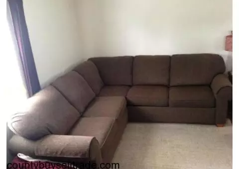 Flexsteel Sectional (not a sleeper)