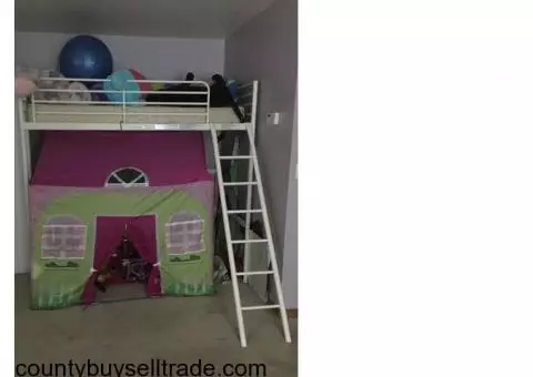 Loft bunk