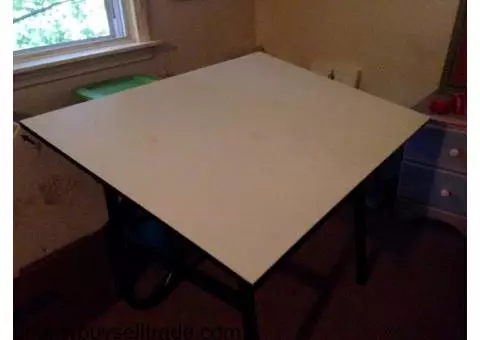 Drafting table