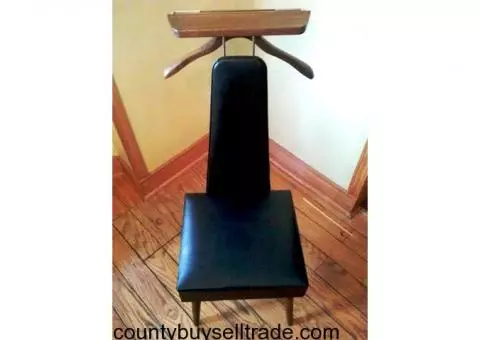 Antique (1940's) Butler's Chair/Valet