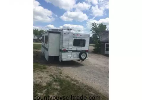 1996 Wilderness 5th Wheel Camper