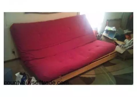 Wooden Frame Futon