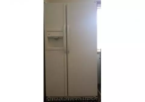 GE Side by Side Refrigerator