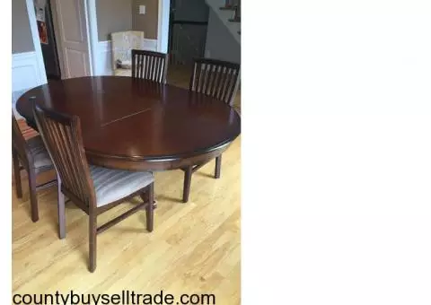 Dinning Table and chairs