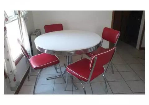 Retro Dinette Set