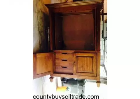 Armoire/Entertainment Cabinet