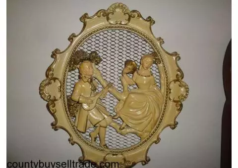 VINTAGE CHALKWARE UNIVERSAL STATUARY PLAQUES Circa 1957 "COURTSHIP"