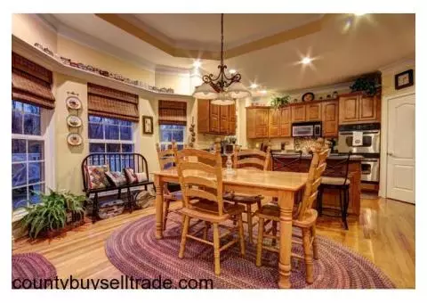 Amish Oak Table and Chairs