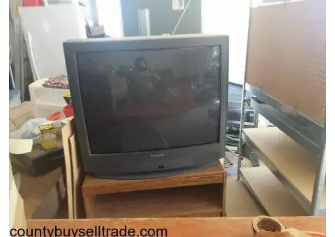 32" color TV